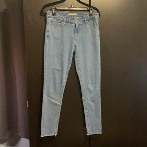 Levi 711 Skinny Jeans